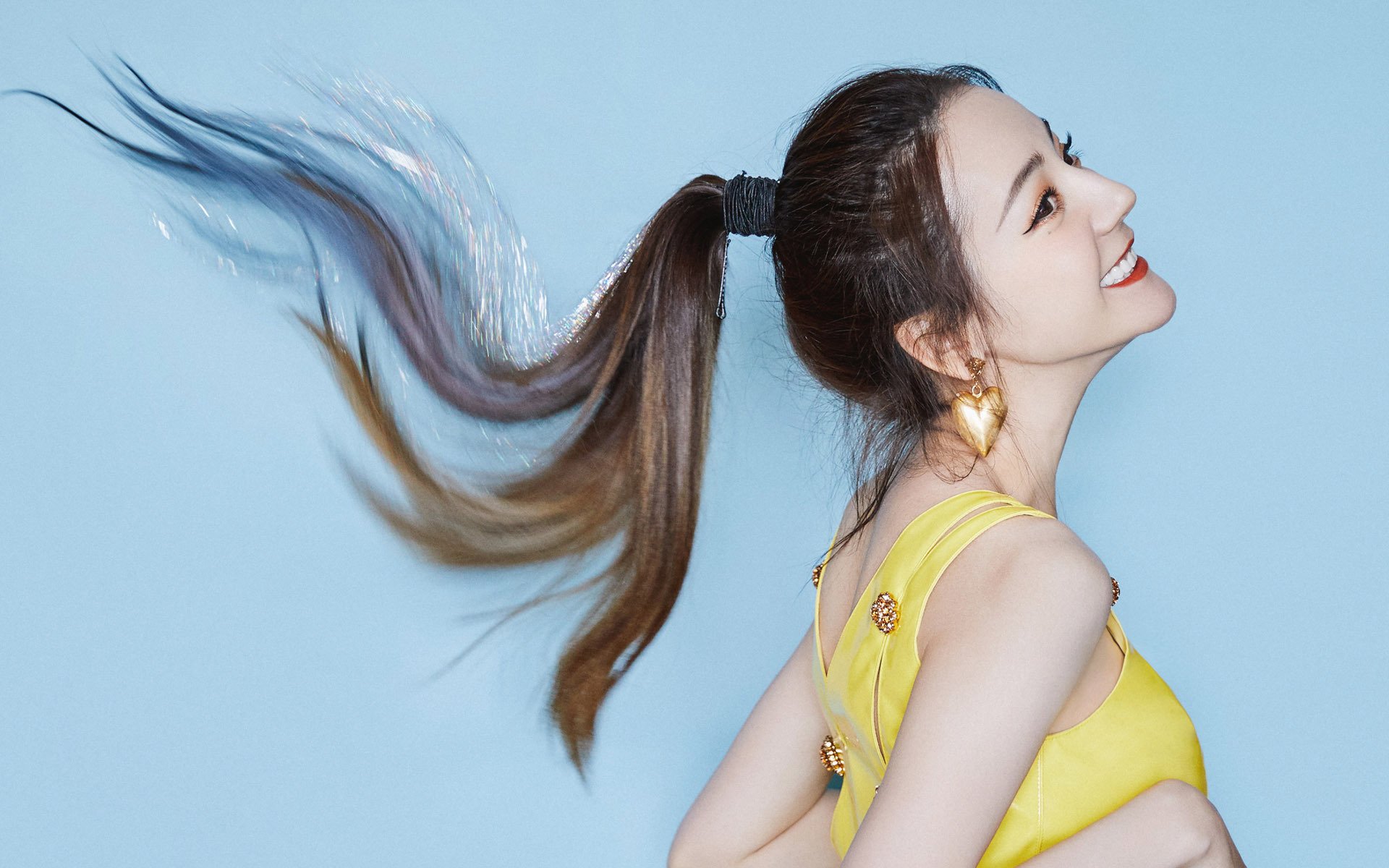 华体会hthapp下载入口-山东鲁能主场大捷，积分榜前三位置牢固，山东鲁能现场