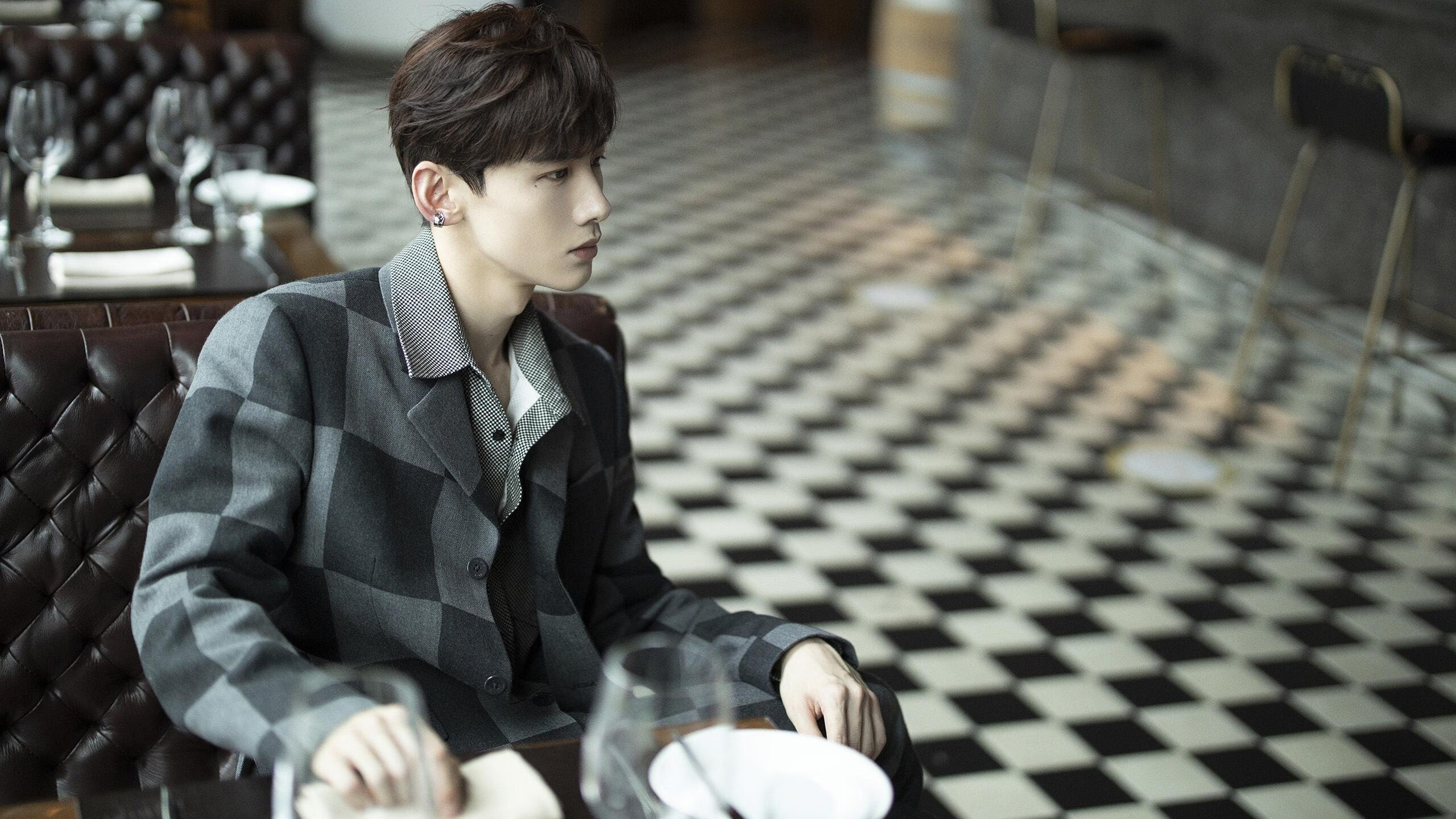 西班牙与英格兰对决——欧洲足球赛事掀起热潮，西班牙和英格兰足球哪个厉害