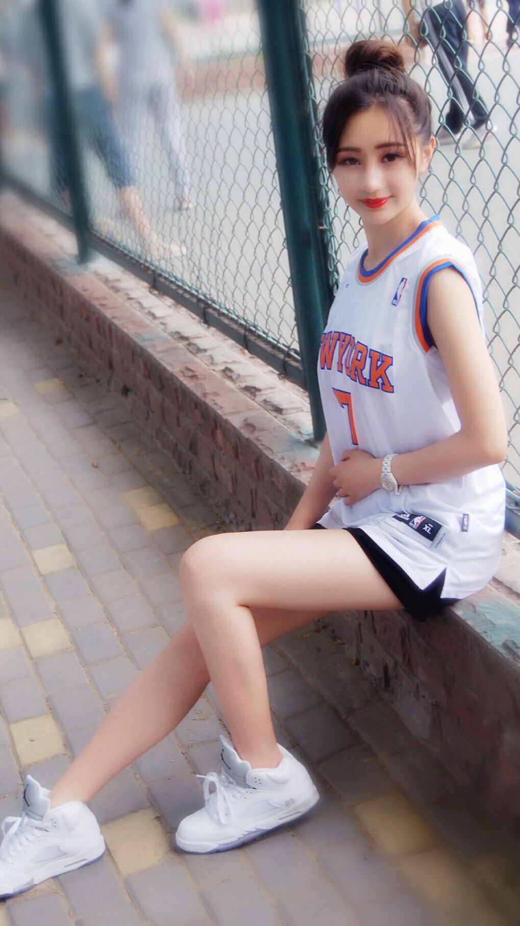 职业俱乐部引入高水平外教推动训练节奏和强度,国内外职业俱乐部的发展